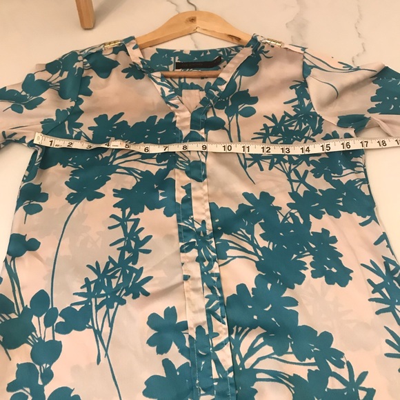 The Limited Women's Blouse Work Career Size XS - Picture 3 of 5